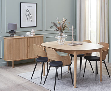 Oak dining table, Fabric, oak veneer and steel dining chair black