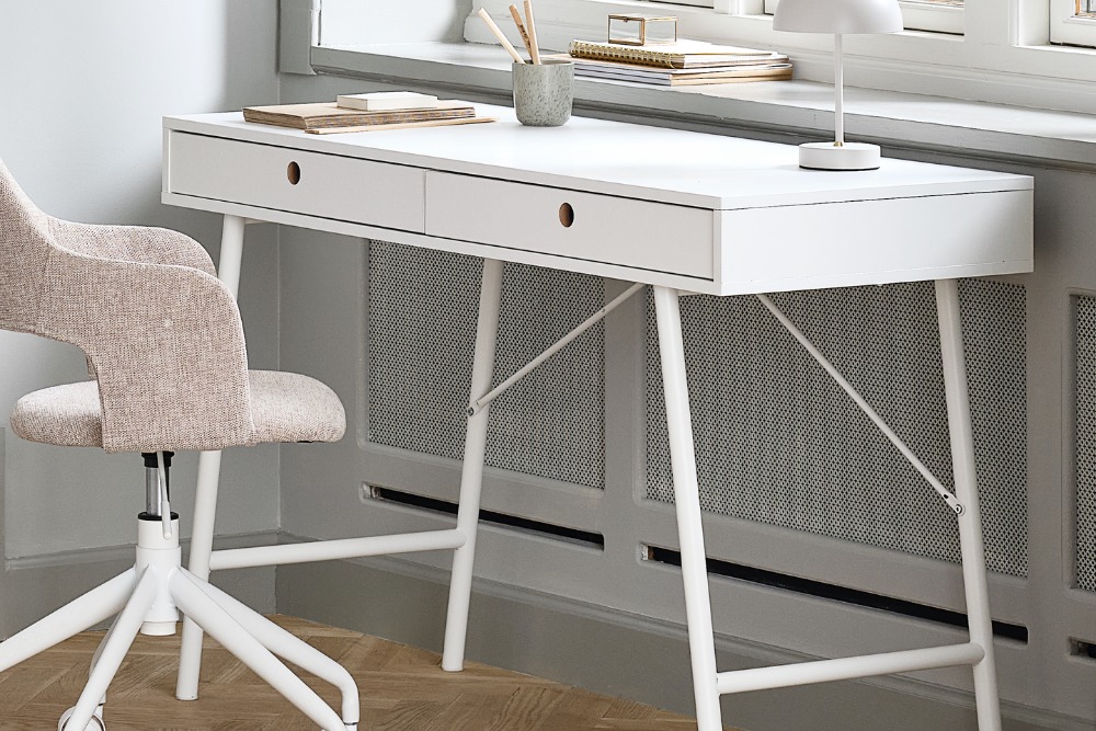 Desks | Save up to 60%