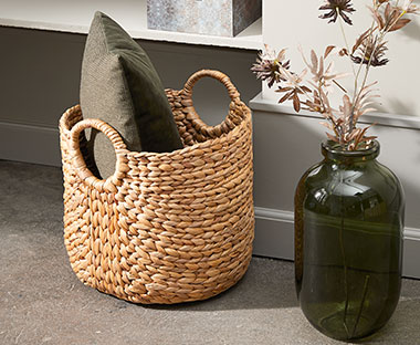Natural storage basket for home organisation