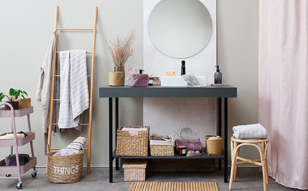 Budget-friendly mini-makeover in your bathroom