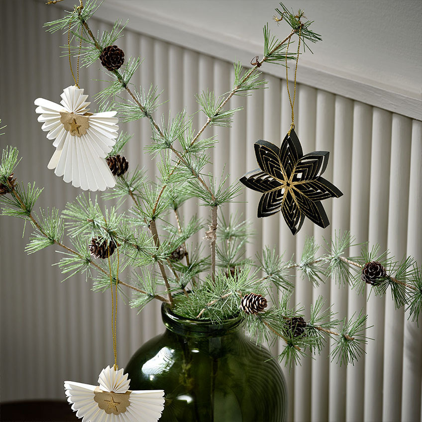 BURR artificial fur twig and COVELLIN Christmas decorations Artificial fir twig with fir cones and Scandinavian Christmas décor