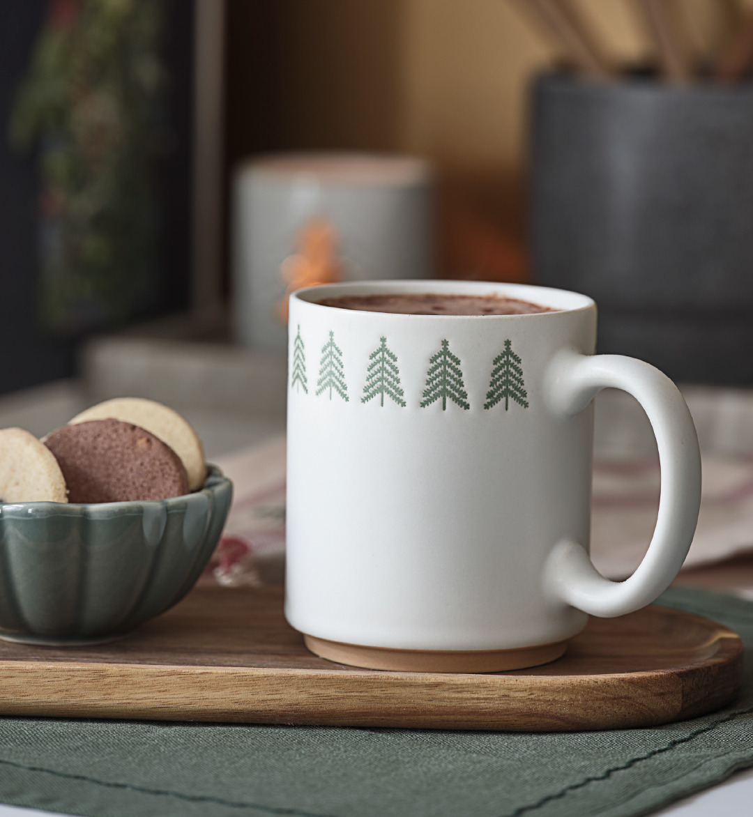 White ceramic Christmas mug with Christmas tree design