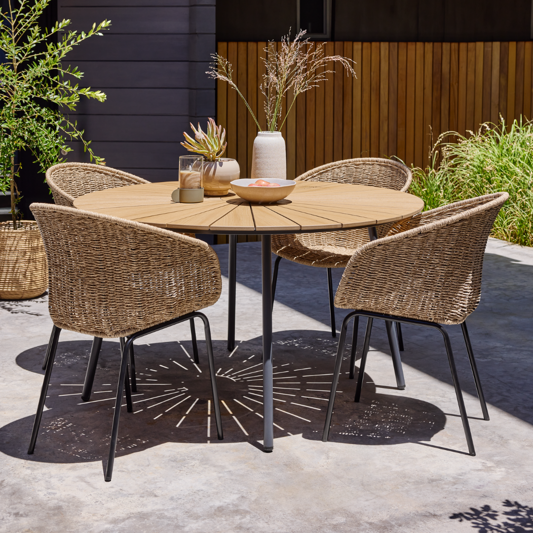 RANGSTRUP garden table and TUERNE garden chairs