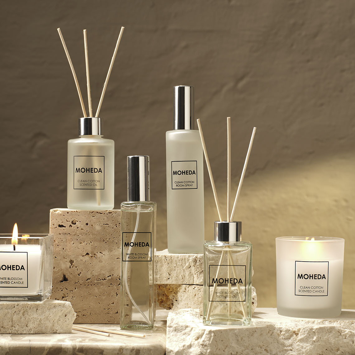 Scented candles, room sprays and reed diffusers 