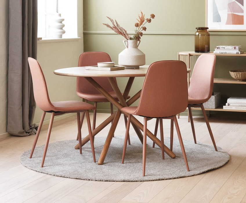 Dining chair in dusty peach